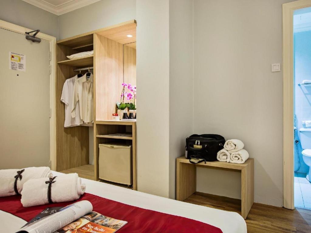 Hotel Zamburger Wira Куала-Лумпур Экстерьер фото